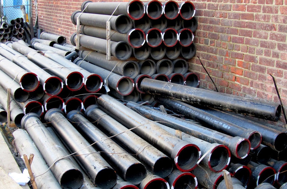 Чугунные трубы: виды и сфера применения Чугунные трубы: виды и сфера применения