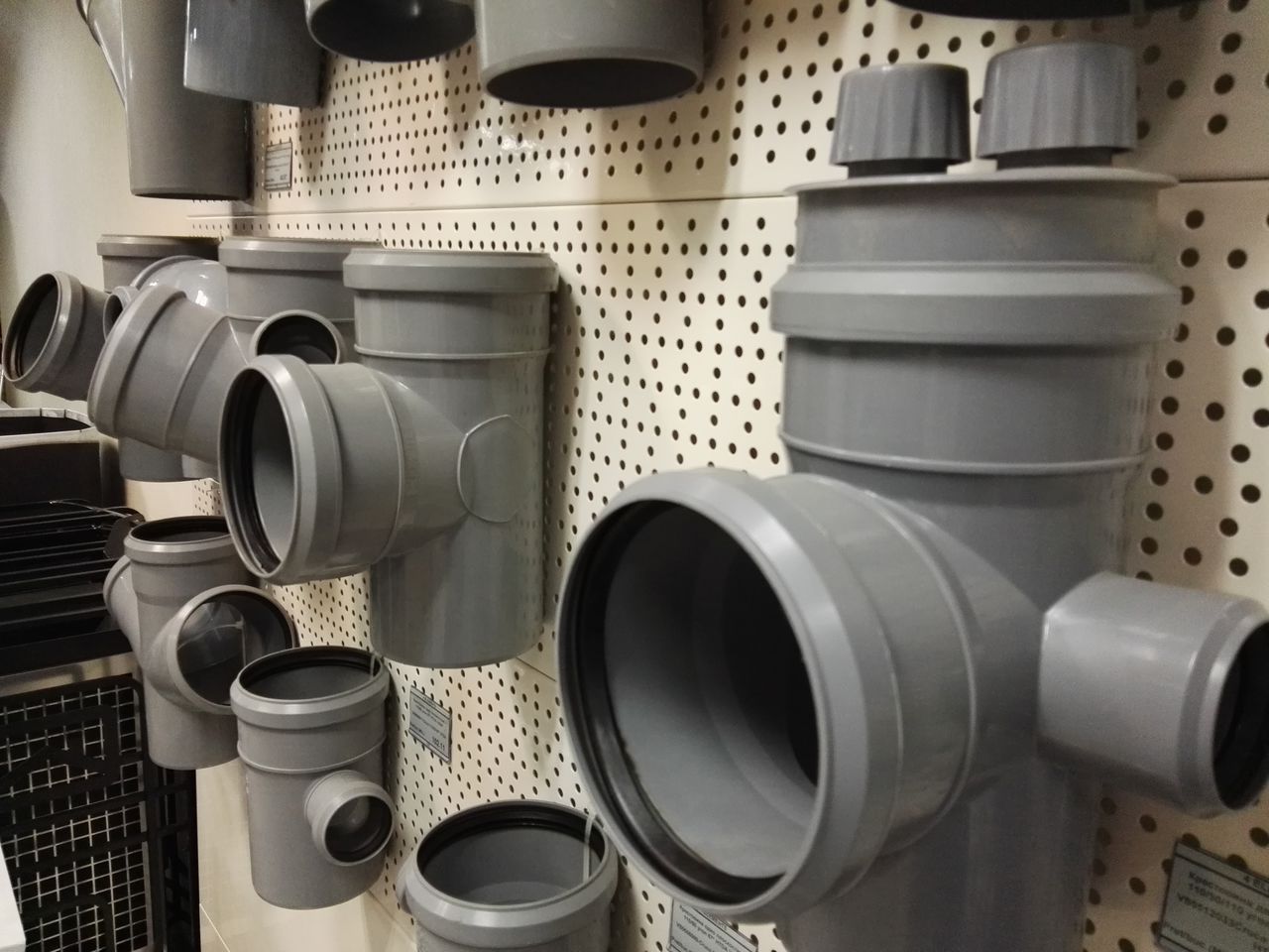 Трубы для канализации: выбор диаметра и особенности производства Трубы для канализации: выбор диаметра и особенности производства